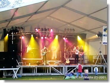 P7035407.jpg (23167 Byte)